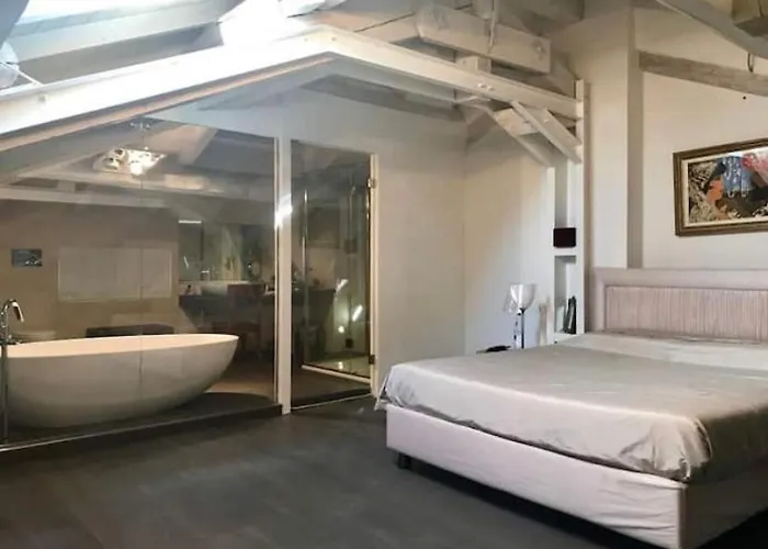 Lusso Con Piscina Tra Milano E Apartament